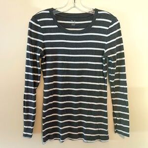 Gap long sleeve